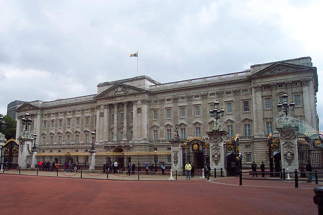 Buckingham palace is much larger than this classic front view shows.