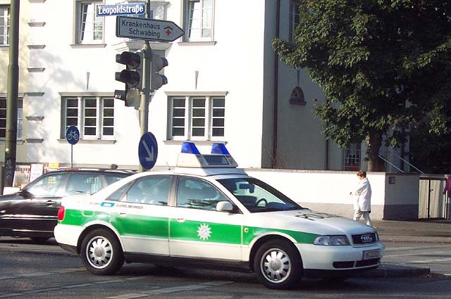 An Audi A4 Polizei.