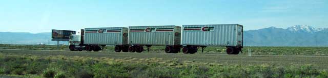 Consolidated Freightways Triple trailer